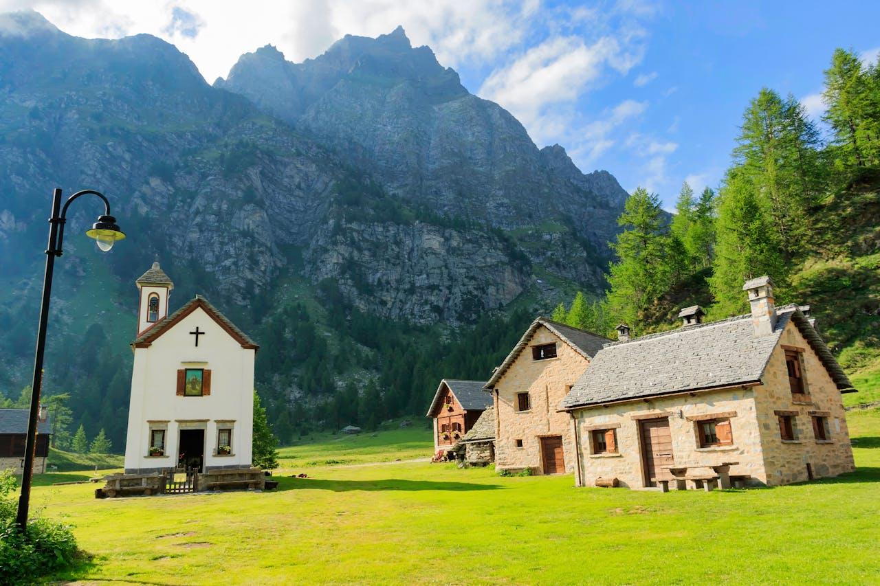Préparez votre Maison pour Accueillir le Printemps : Conseils et Astuces - La Maison de la Housse®